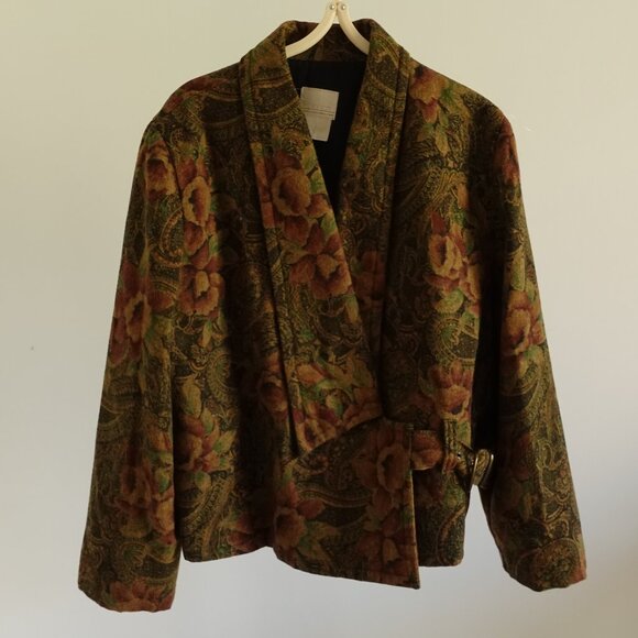 Vintage Floral Tapestry Jacket with Belt - Size 10 by Relance Made in Canada - Picture 2 of 7